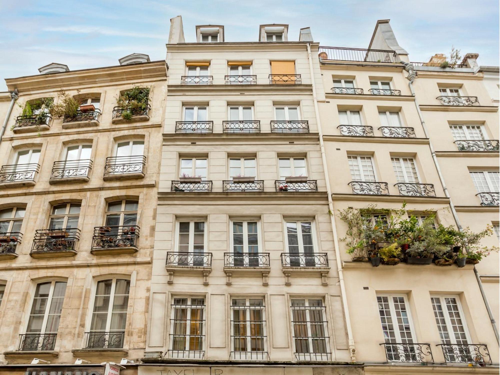 Cozy - Louvre - Clery * Paris